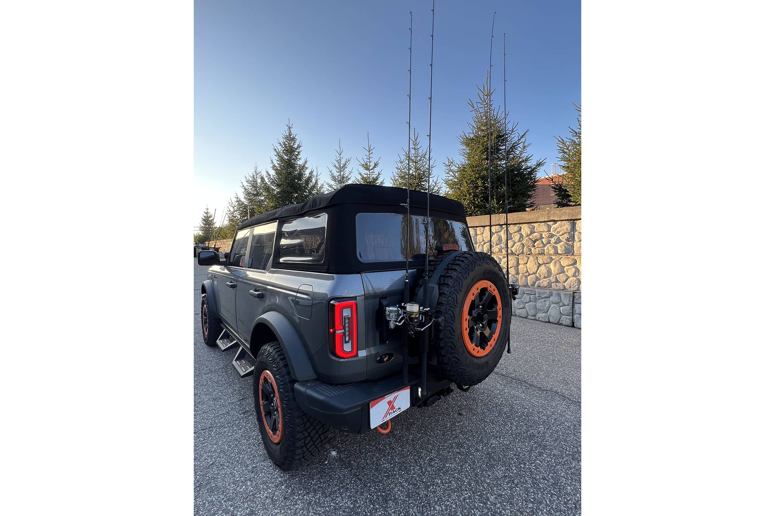 X-Rack XR-FRH-2 portacanne auto 2 canne con barra chiusura