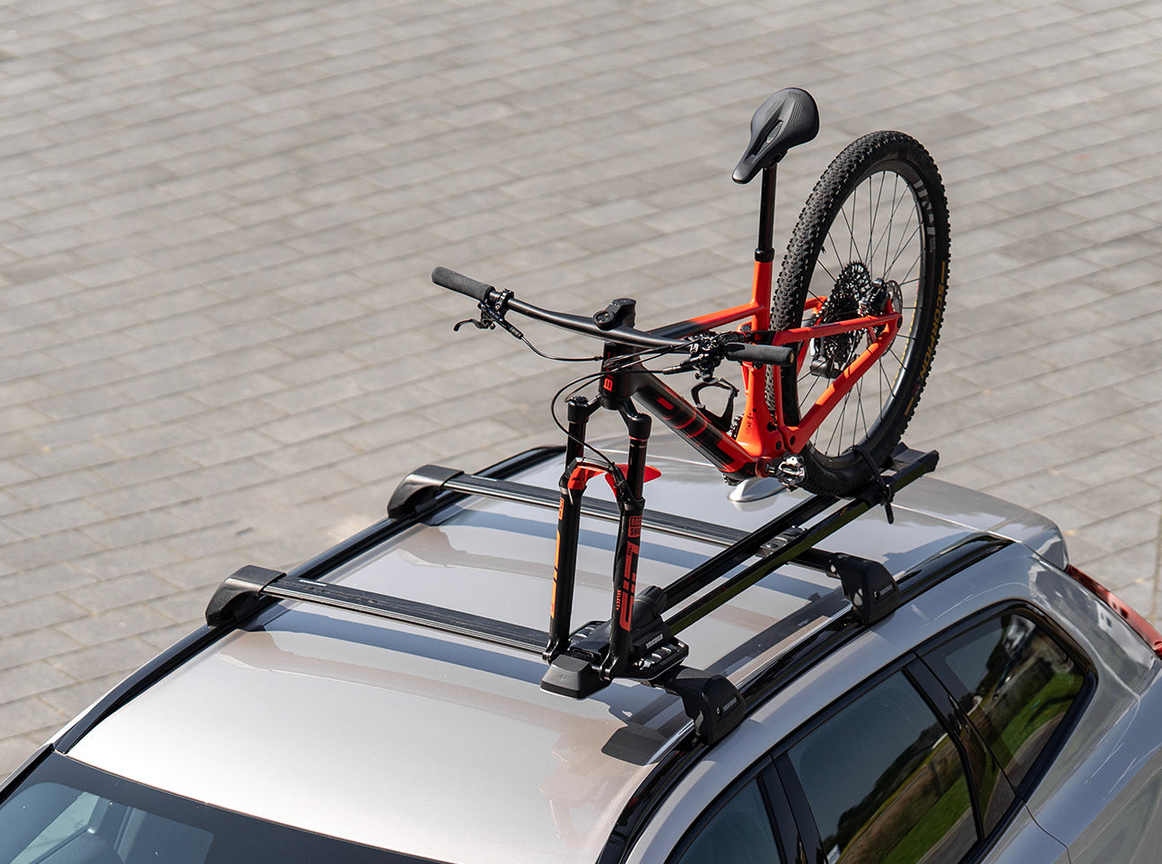 Whispbar HighSpeed portabici da tetto per forcella