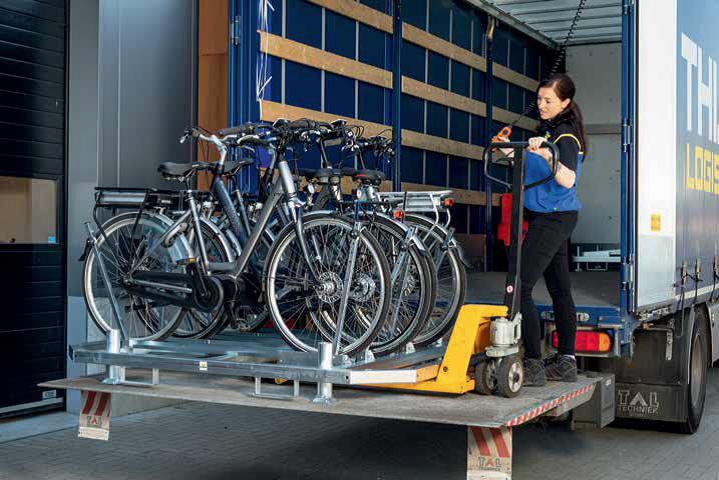 VK International All in One Portabici Magazzino 5 Posti